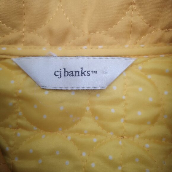 CJ Banks Ladies Lightly Quilted Gold Lined Full Zip Vest - Picture 3 of 9